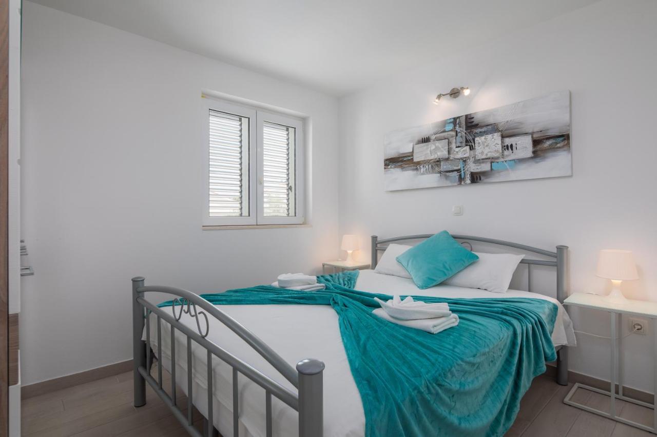 Vila Blanka Apartments Rogoznica  Extérieur photo