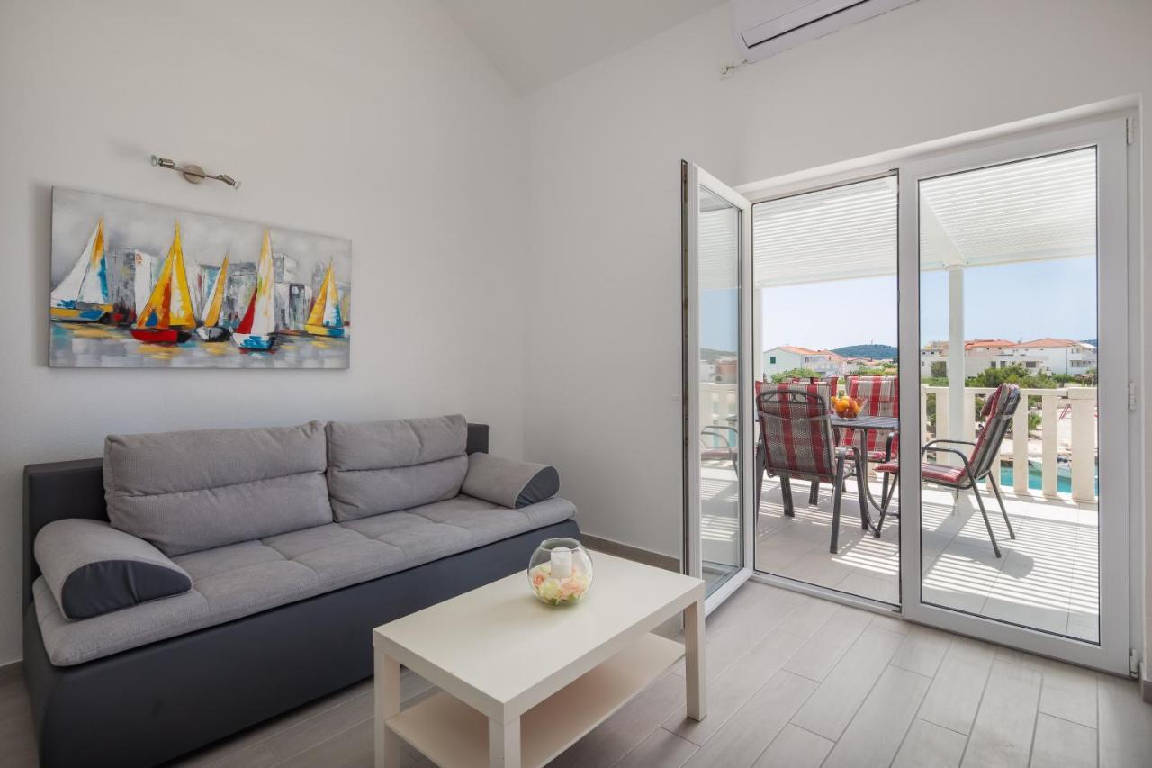 Vila Blanka Apartments Rogoznica  Extérieur photo