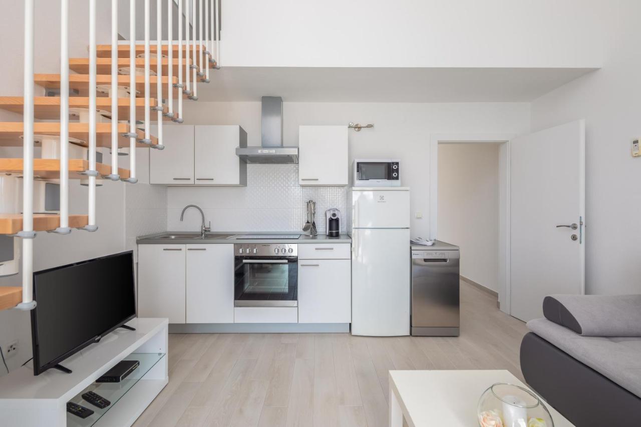 Vila Blanka Apartments Rogoznica  Extérieur photo