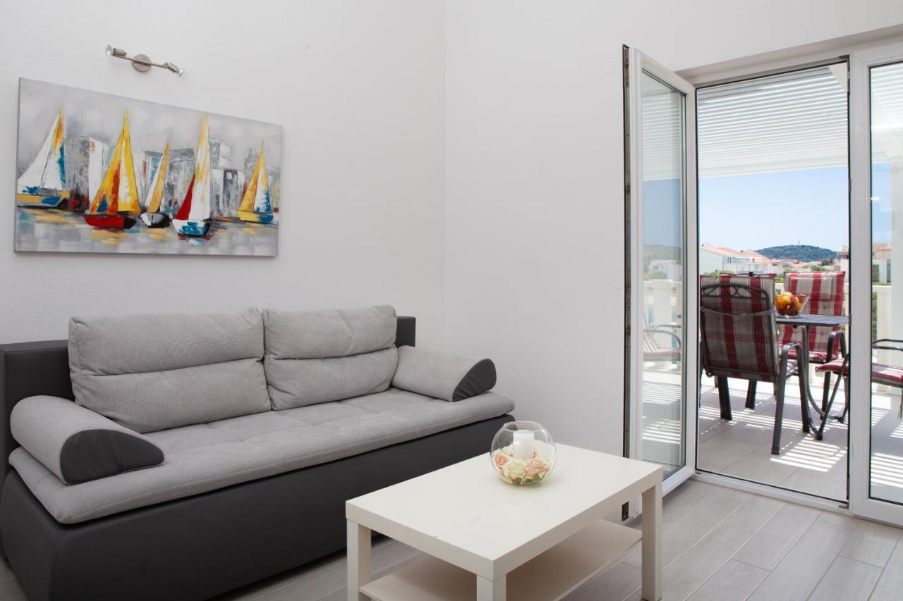 Vila Blanka Apartments Rogoznica  Extérieur photo